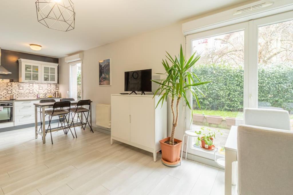 Apartment Zenbnb / Tournelles / Jardin Prive / Hyper-centre *